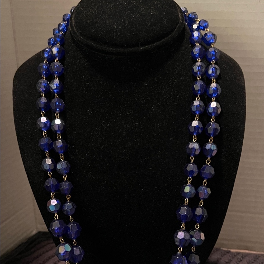 Vintage Gorgeous Blue Beaded Necklace